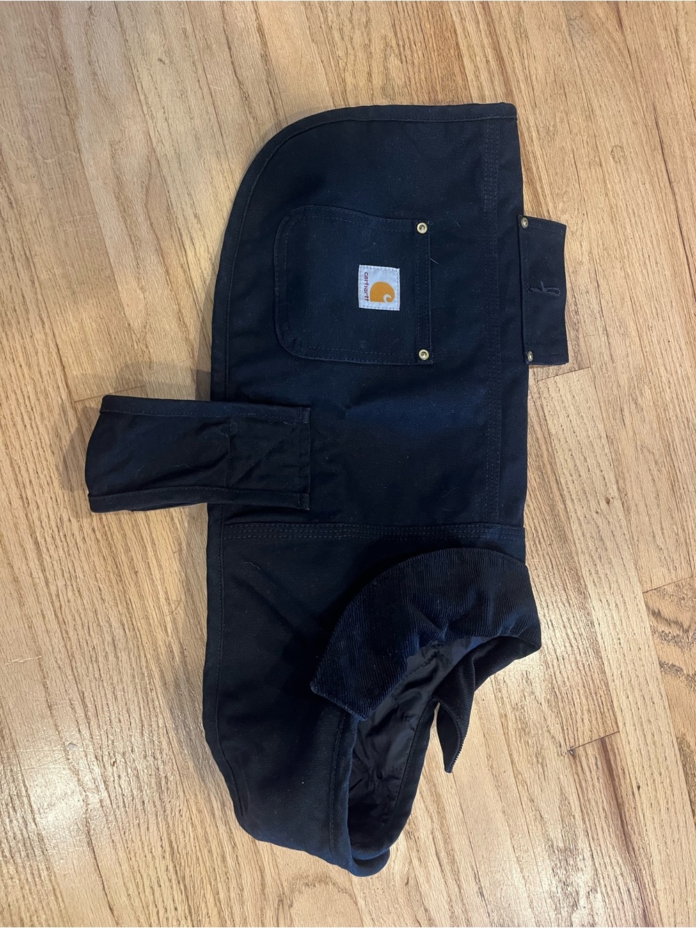 Carhartt Black Dog Insulated Jacket with Side Pockets, size medium